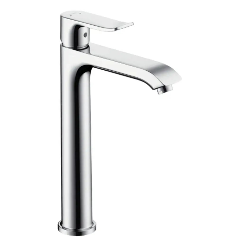 Ein moderner Einhebel-Waschtischmischer aus Chrom von Hansgrohe mit schmalem Auslauf und seitlichem Bedienhebel, geeignet für Waschbecken mit Zugstangen-Ablaufgarnitur.